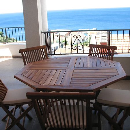 Apartments Leut Sveti Stefan Kamer foto