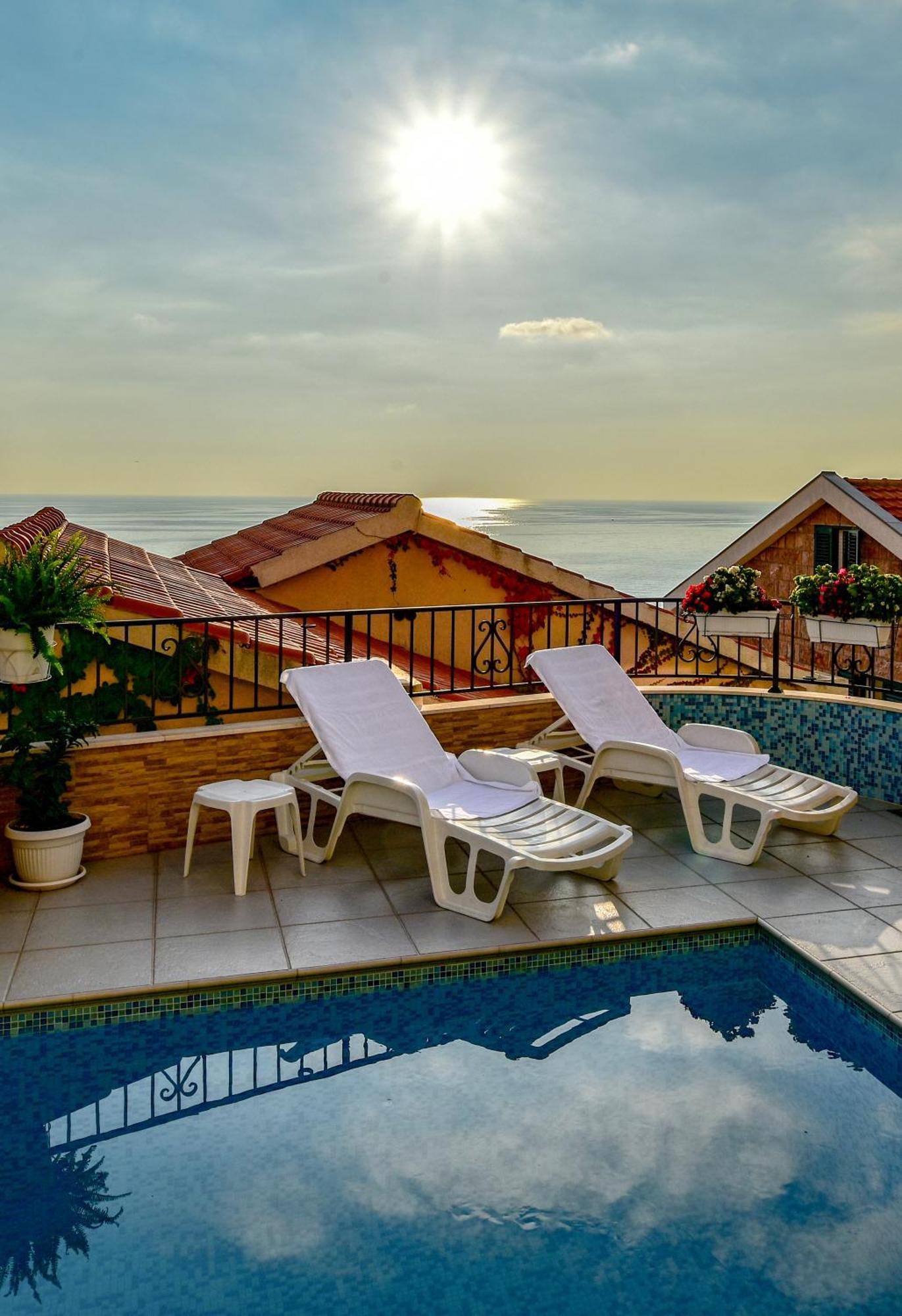 Apartments Leut Sveti Stefan Kamer foto