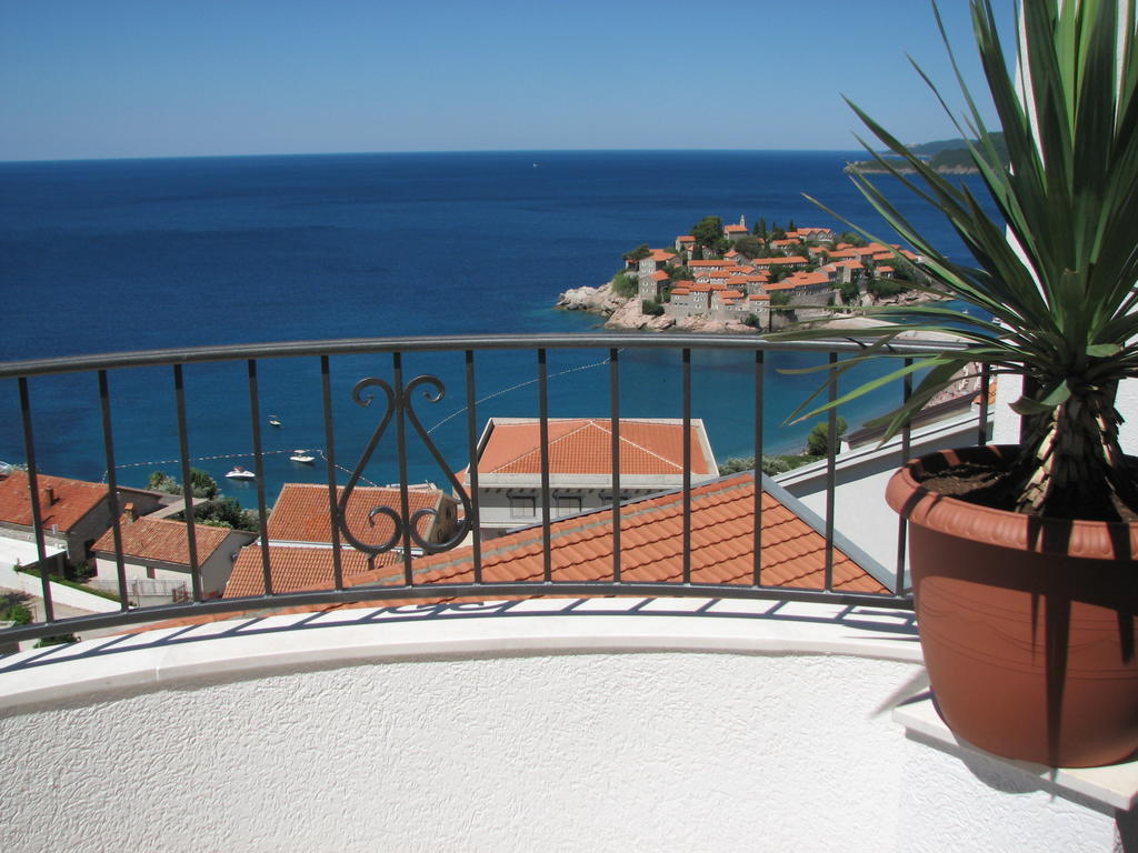Apartments Leut Sveti Stefan Kamer foto