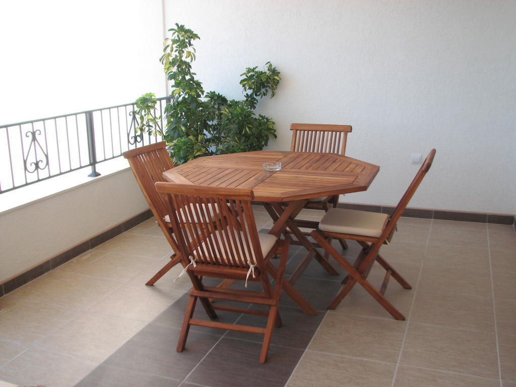Apartments Leut Sveti Stefan Kamer foto