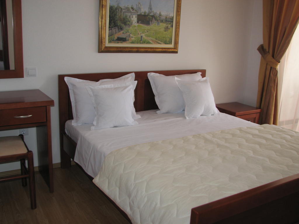 Apartments Leut Sveti Stefan Kamer foto