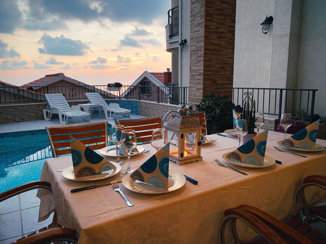 Apartments Leut Sveti Stefan Buitenkant foto